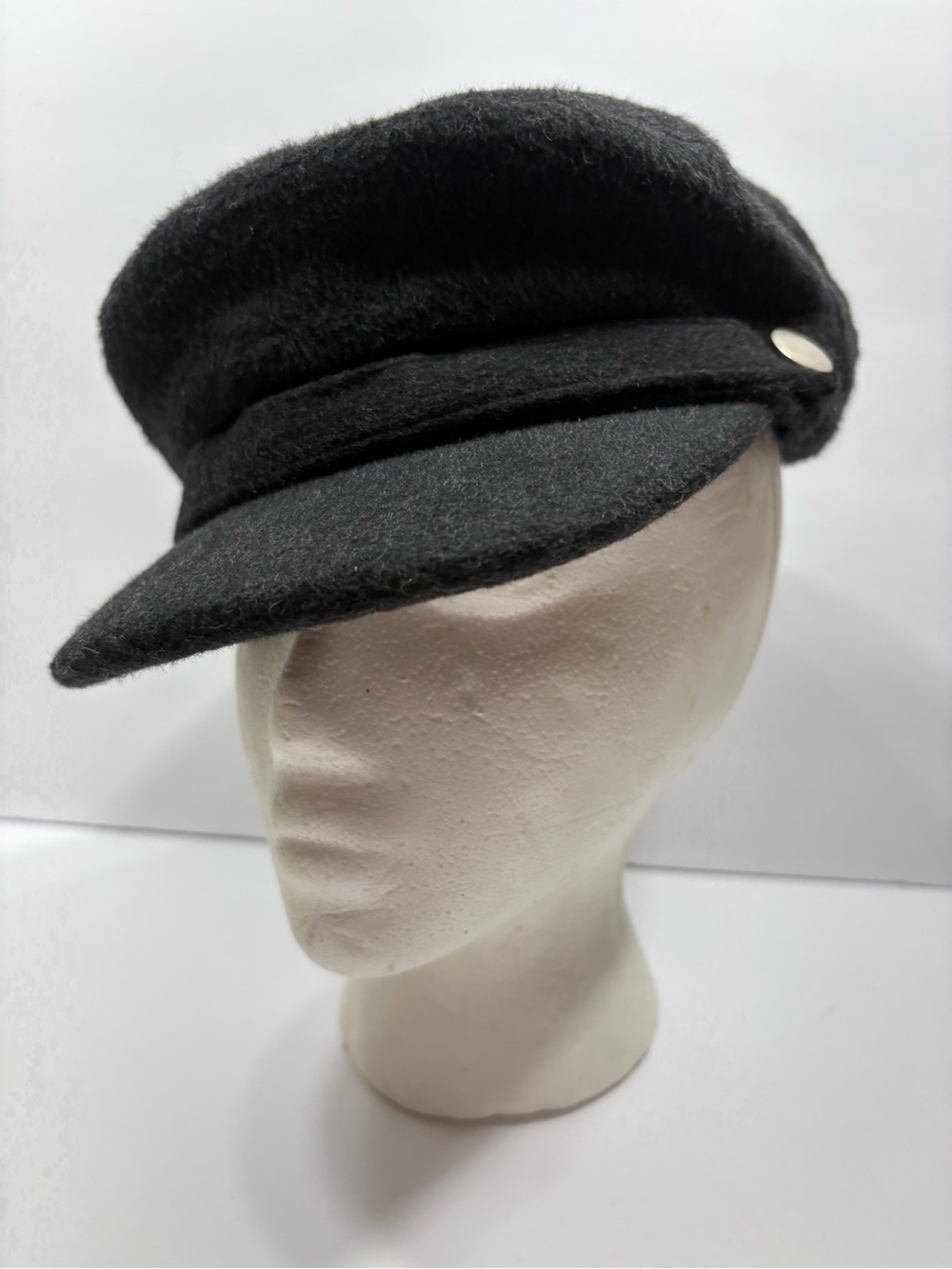 Time and Tru Women's Felt Cabbie Cap NWT